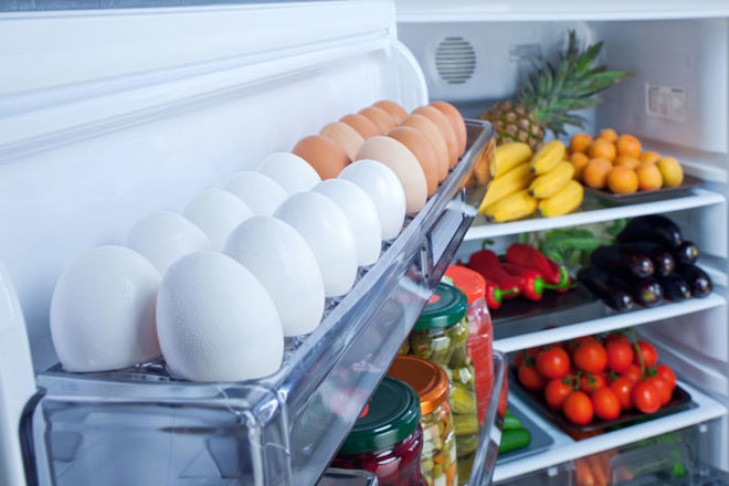 как хранить яйца в холодильнике